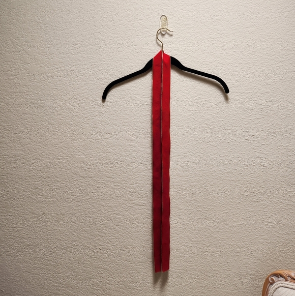 Dior Red And Gold Ribbon - Picture 3 of 3